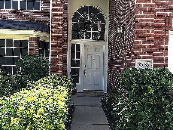 2nd image of 3523 Swordfern Pl