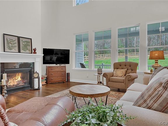 4th image of 13107 Lake Margaret Dr