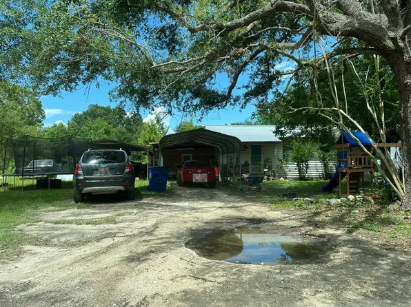 7681 Peacock Ln, Silsbee, TX 77656