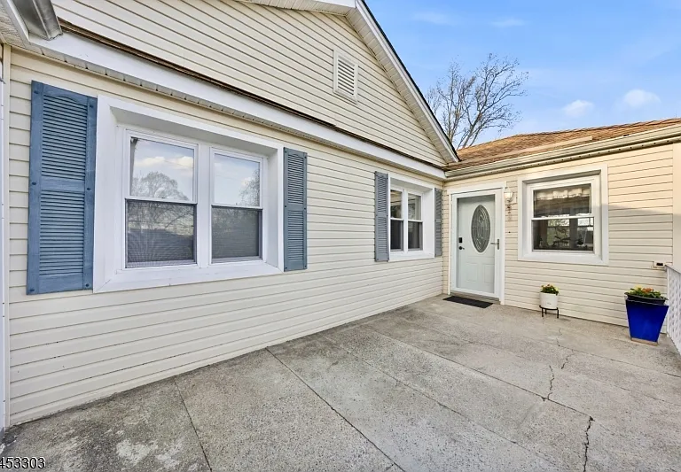 7 Valley Rd #A — Photo 3