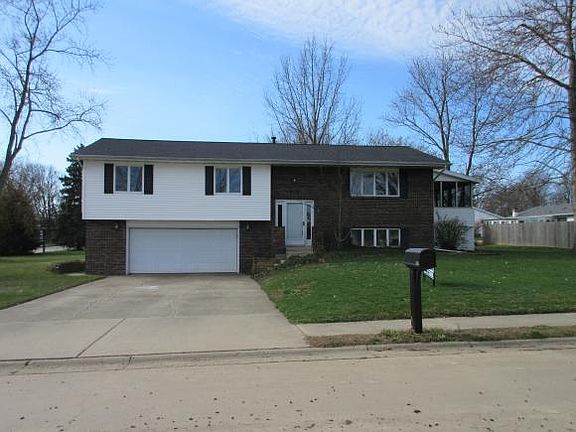 3rd image of 505 W Wildwood Dr