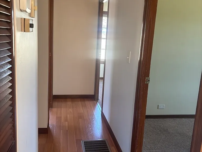 7718 Butternut Ct — Photo 6
