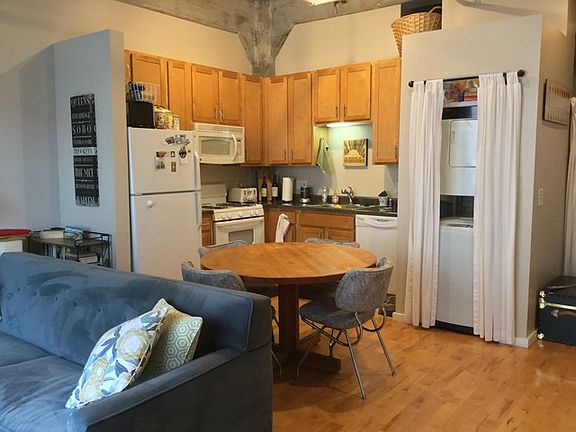 5th image of 1528 S Wabash Ave APT 504