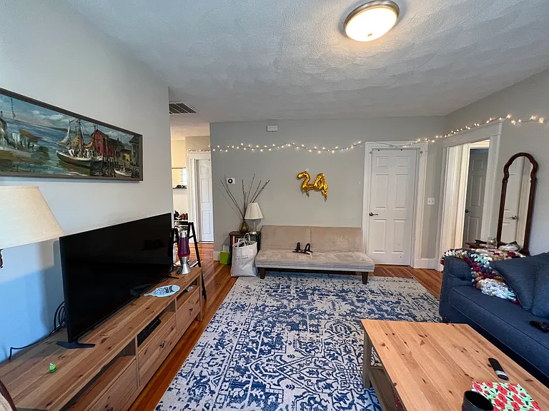 303 Highland Ave #3 — Photo 20