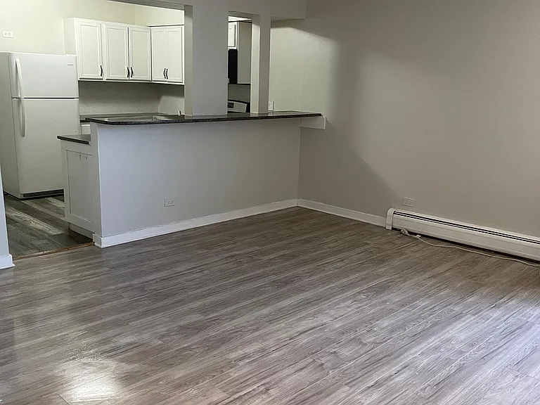 7306 N Winchester Ave #505 — Photo 8
