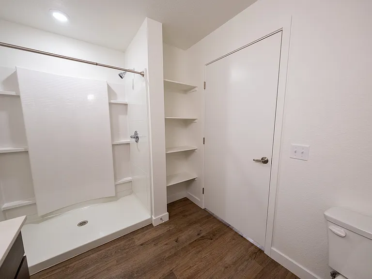 One Bedroom - Bathroom with view of storage space