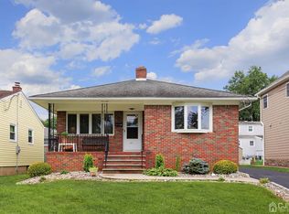 121 Archangela Ave, Colonia, NJ