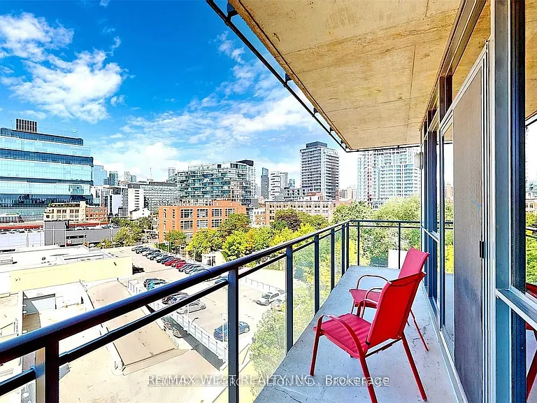 90 Trinity St #610 — Photo 21