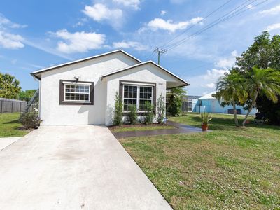 1240 Grandview Circle, Royal Palm Beach, FL, 33411