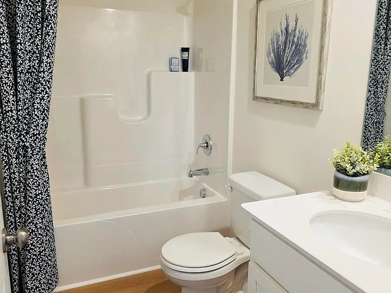 1056 Ben Thomas Dr NE — Photo 6