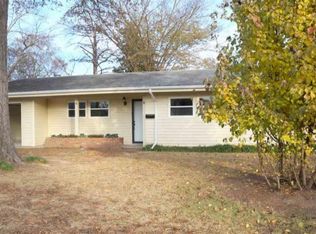 6 Meadowbrook Dr, Little Rock, AR 72205