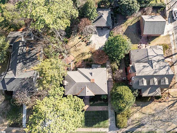 4th image of 404 E Faris Rd