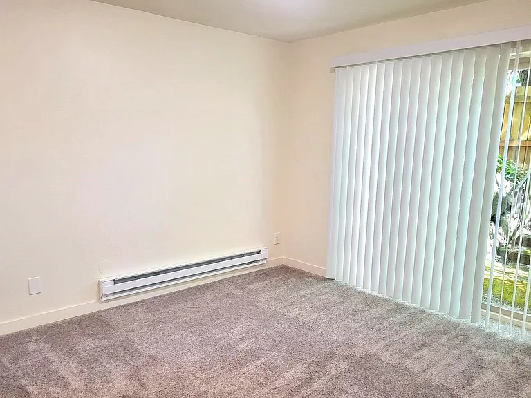 Tamarac Apartments — Photo 16