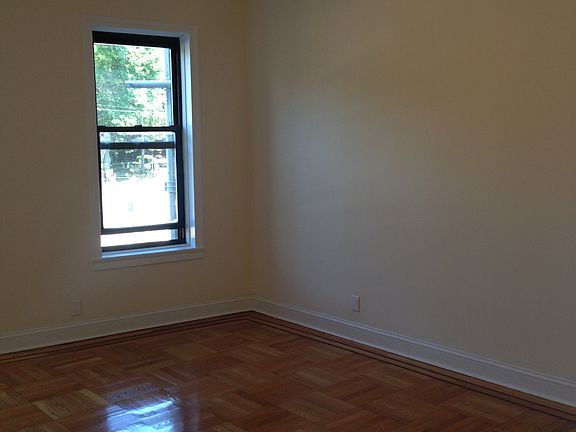 3rd image of 8405 108th St APT B9