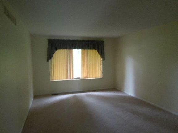 3rd image of 1264 Bush Creek Dr
