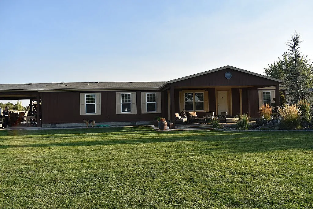 4406 Janet Rd photo 1