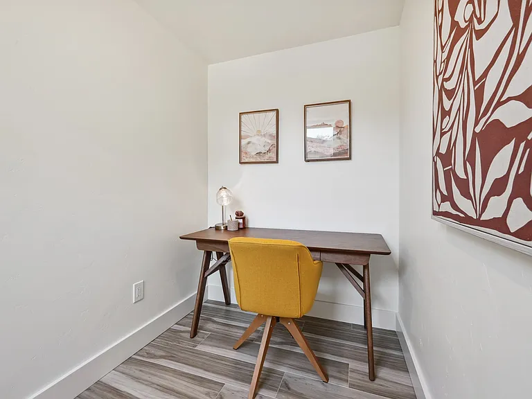 3870 N Clay St — Photo 3