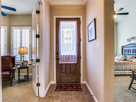 4th image of 2590 Hannah Cir