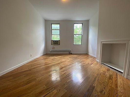 1st image of 174 Meserole St #3