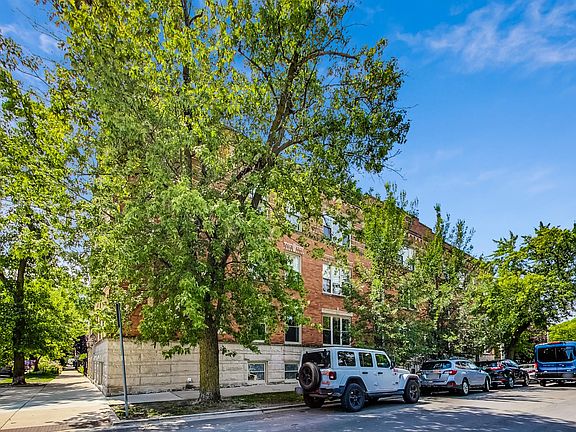 3rd image of 2839 W Cortez St #1