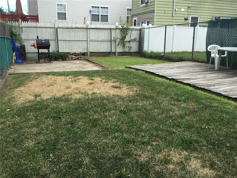 2nd image of 630 Roosevelt Ave