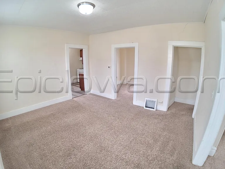 1001 C Ave NW — Photo 4