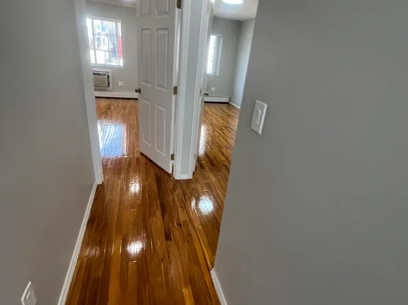 4135 De Reimer Ave, Bronx, NY 10466