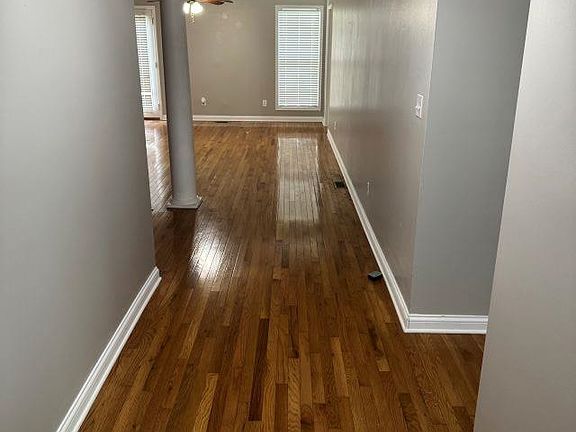 2nd image of 556 Clark Cir