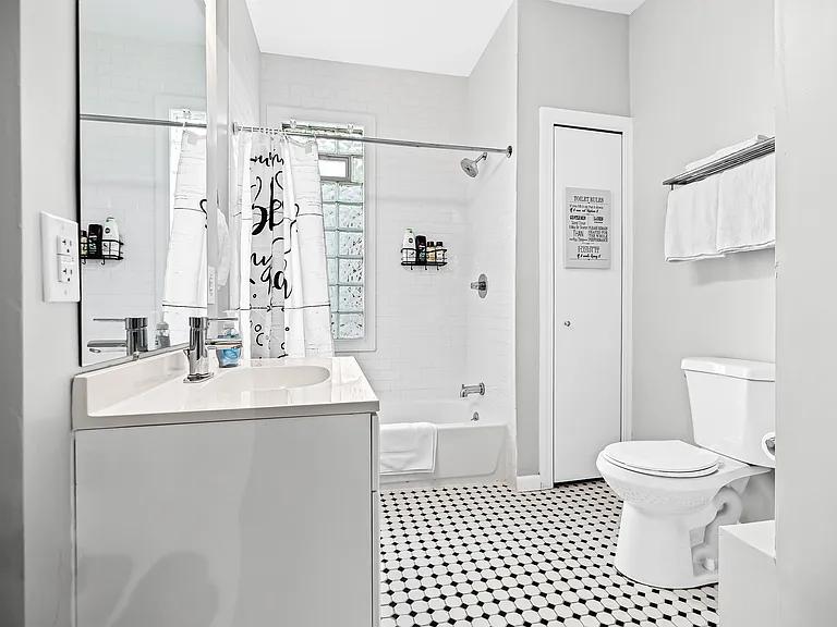 2179 Sheridan St #2 — Photo 10
