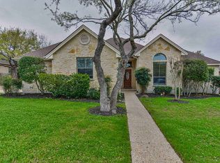 18415 Emerald Forest Dr, San Antonio, TX 78259