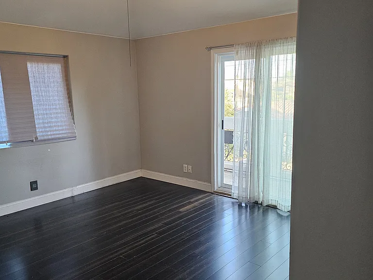 1805 Harriman Ln #A — Photo 13