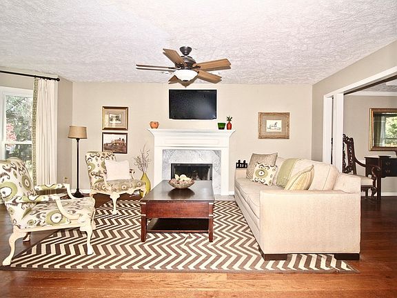 3rd image of 1209 Willow Woods Dr