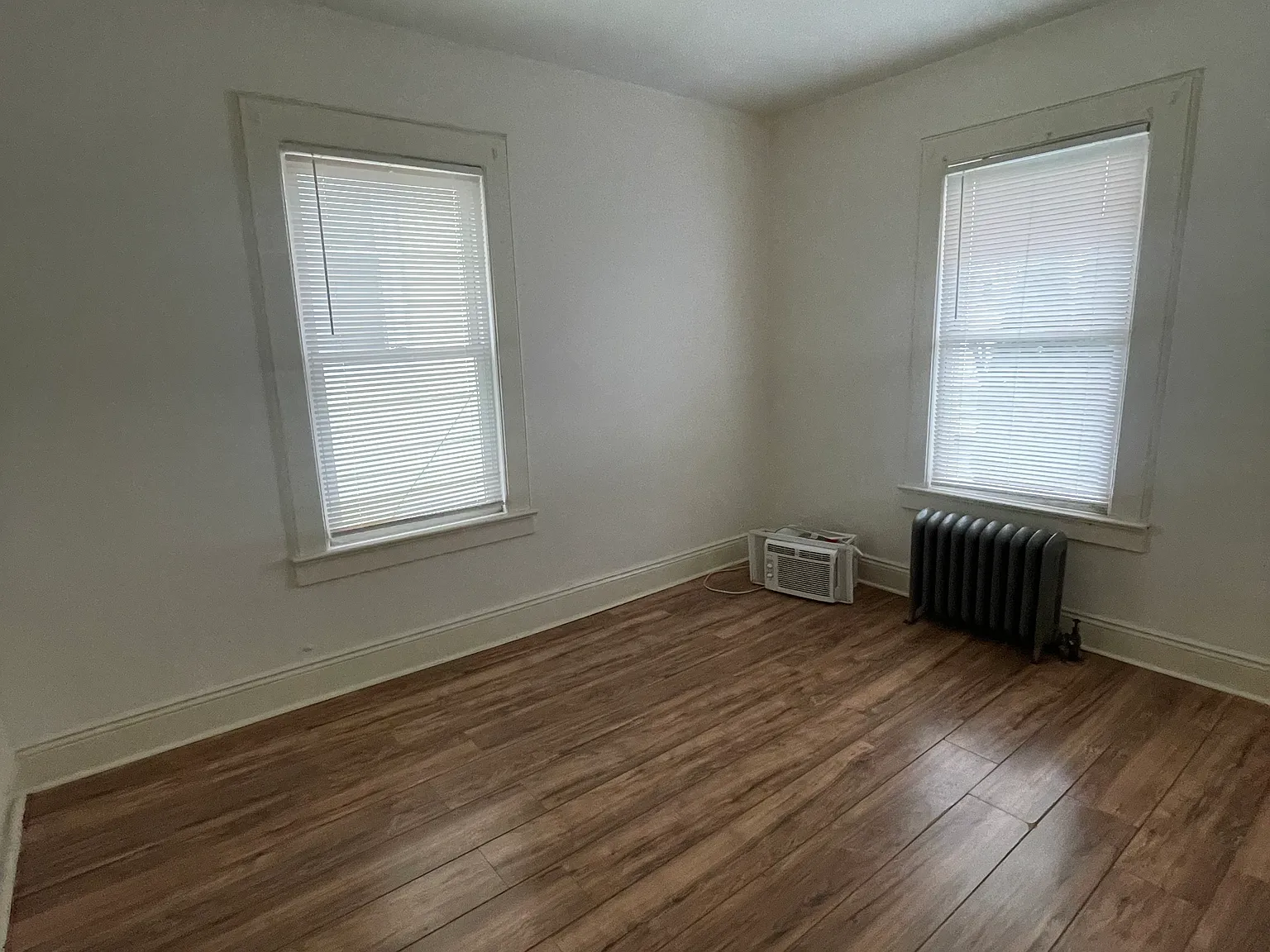 642 Jefferson Ave — Photo 3