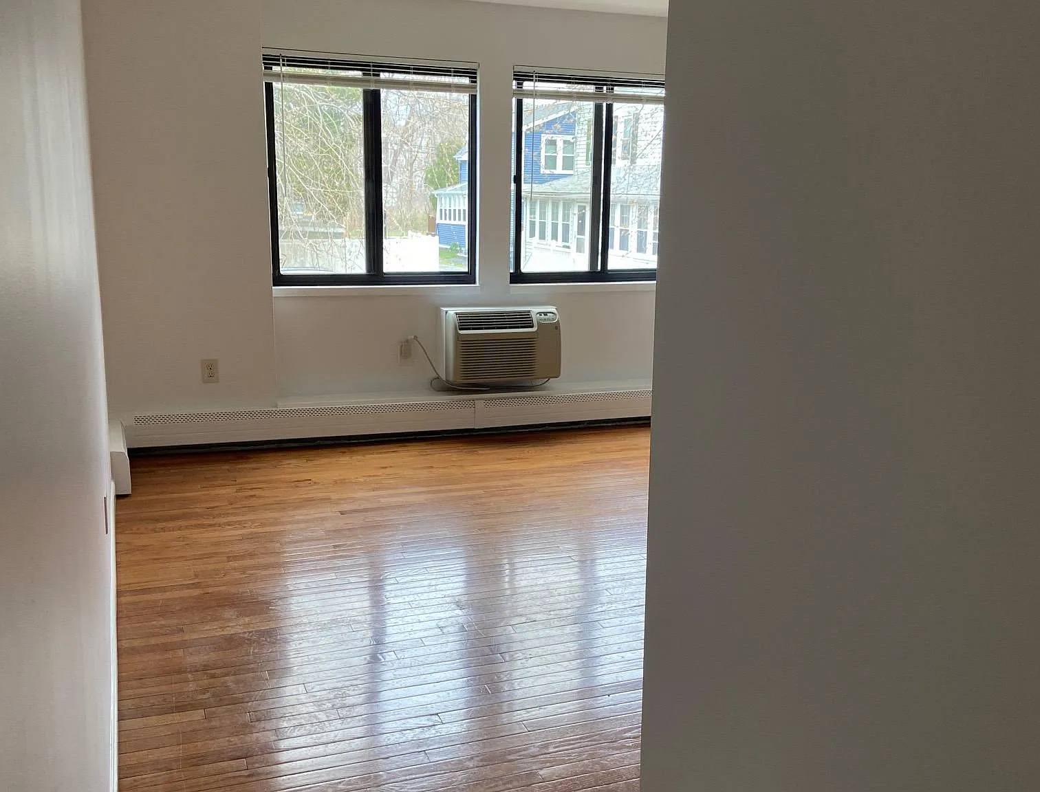 1 bed, 675 sqft, $2,200 — Photo 4