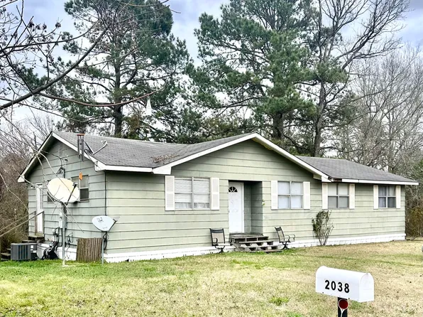 2038 Rocky Hill Rd, Wesson, MS 39191