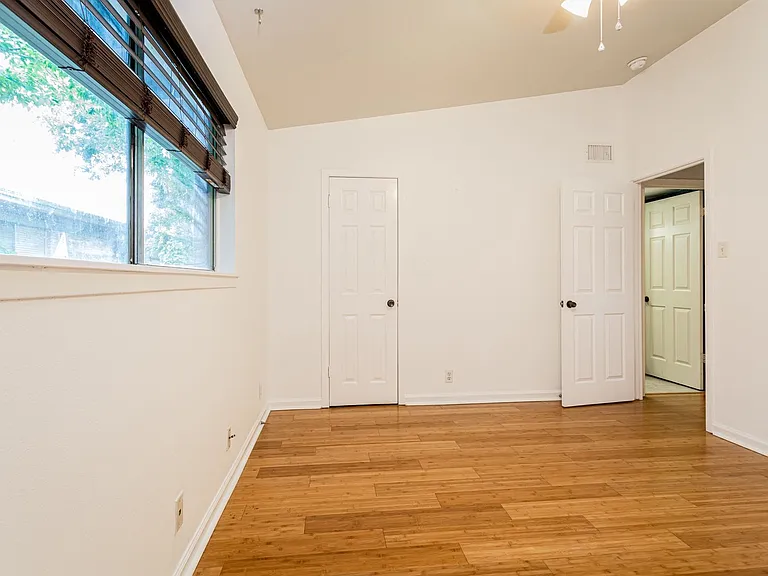 5601 Woodrow Ave #1-104 — Photo 9