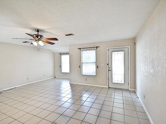 4th image of 150 Skyview Ave