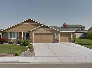 9403 Shire Dr, Pasco, WA 99301