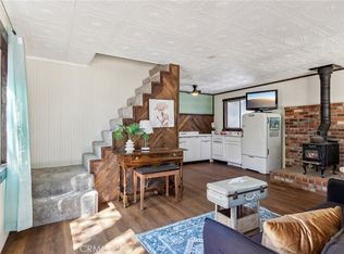 562 Imperial Ave, Sugarloaf, CA 92386