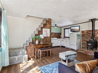 562 Imperial Ave, Sugarloaf, CA, 92386