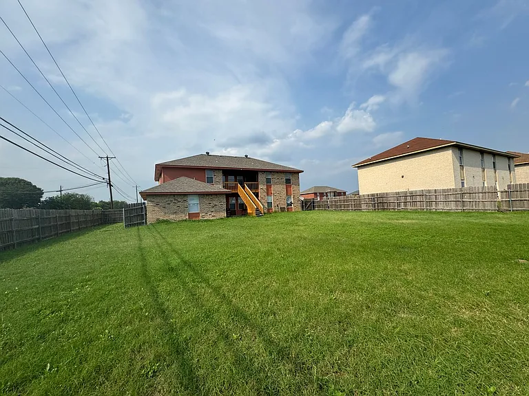 5702 Greengate Dr — Photo 66
