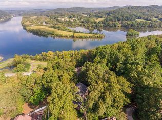 42 Rivers Run Way, Oak Ridge, TN 37830