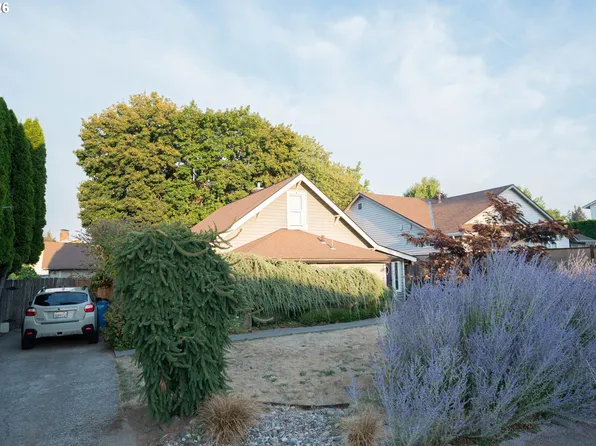 11317 NW 6th Ave, Vancouver, WA 98685