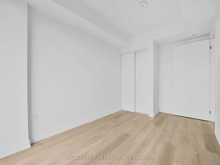 1 Jarvis St #726 — Photo 28