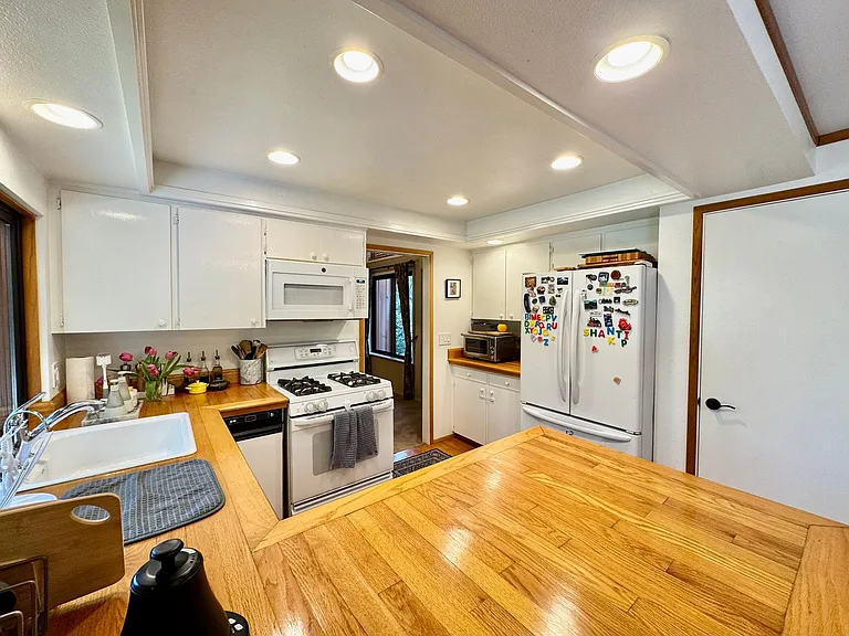 15130 SE 47th Pl — Photo 4