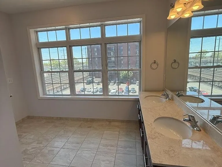 102 E Elizabeth Ave #406 — Photo 26