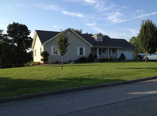 129 Carriage Ln, Blountville, TN 37617