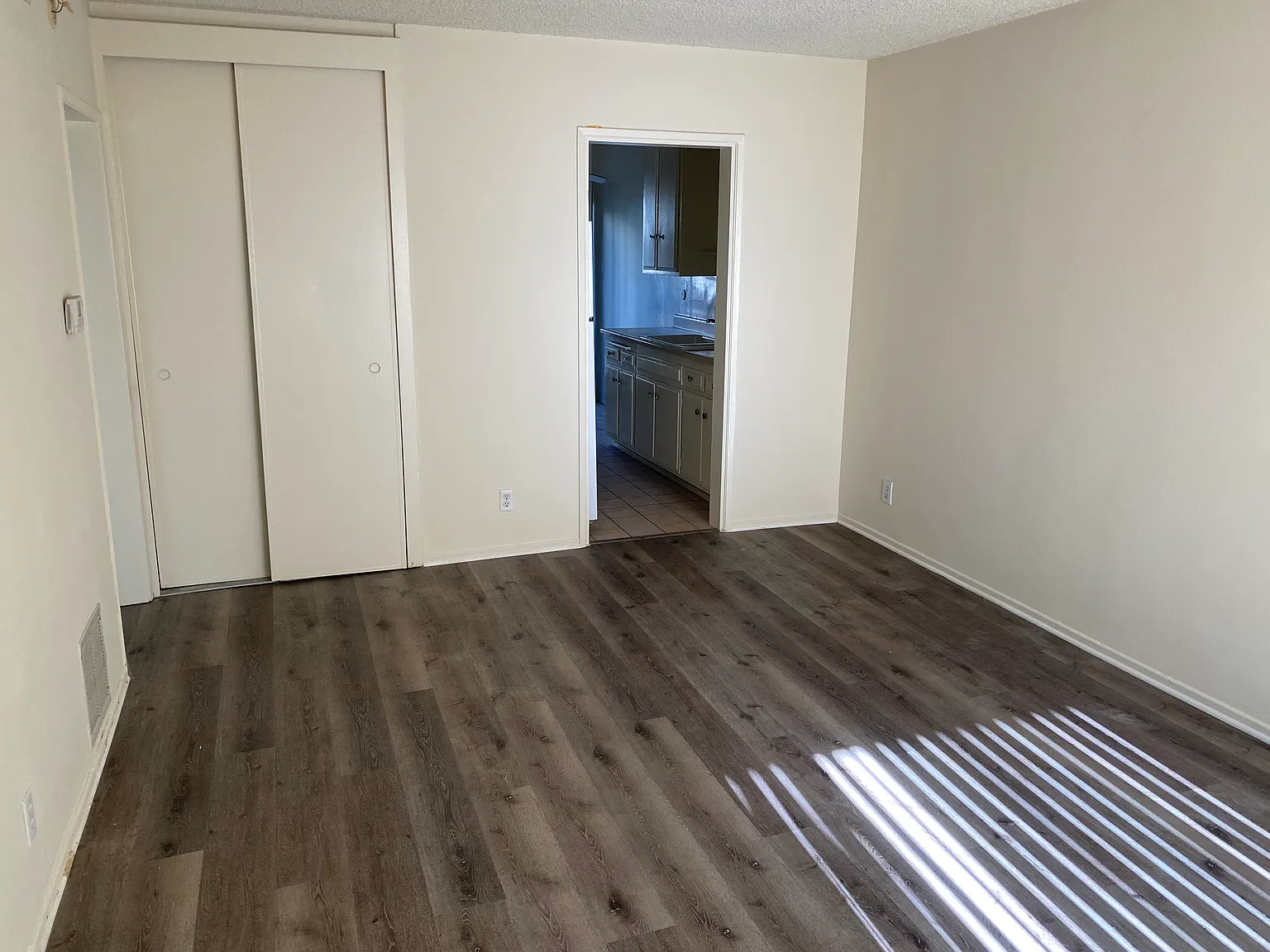 Fuller Apartments — Photo 4