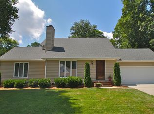 11 Pineburr Ct, Greensboro, NC 27455