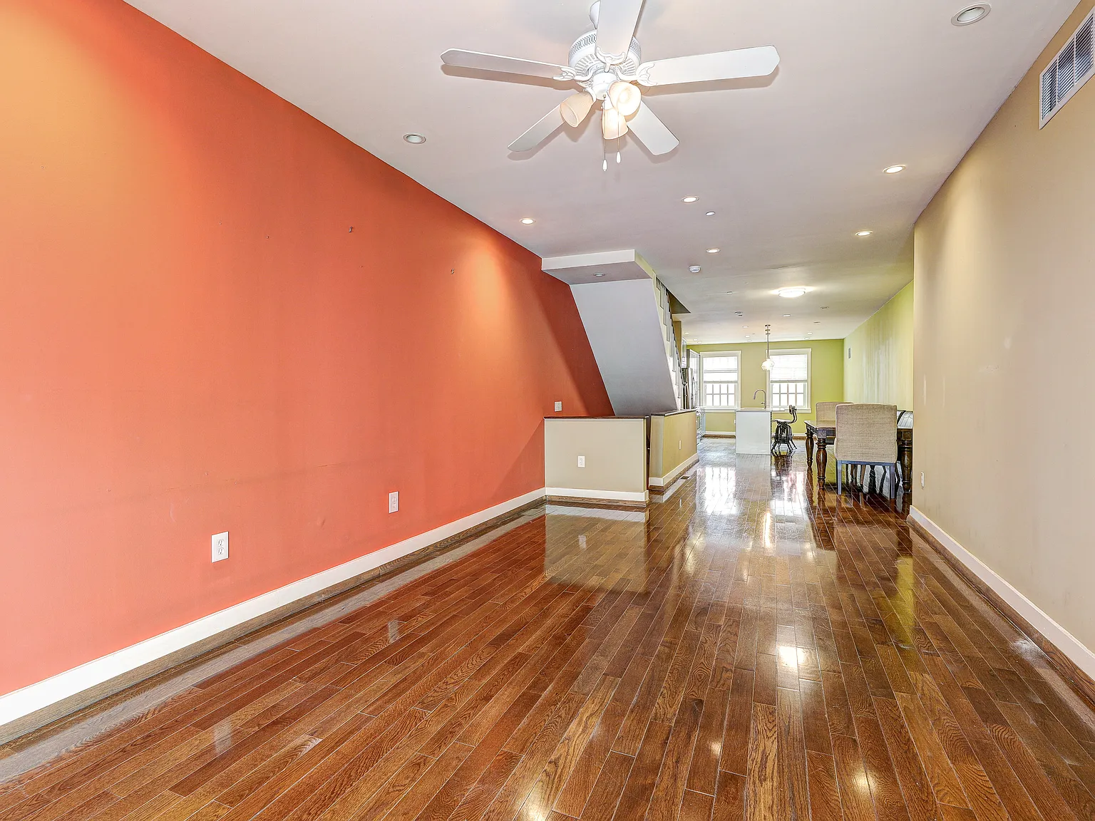 3 bed, 2145 sqft, $3,500 — Photo 4